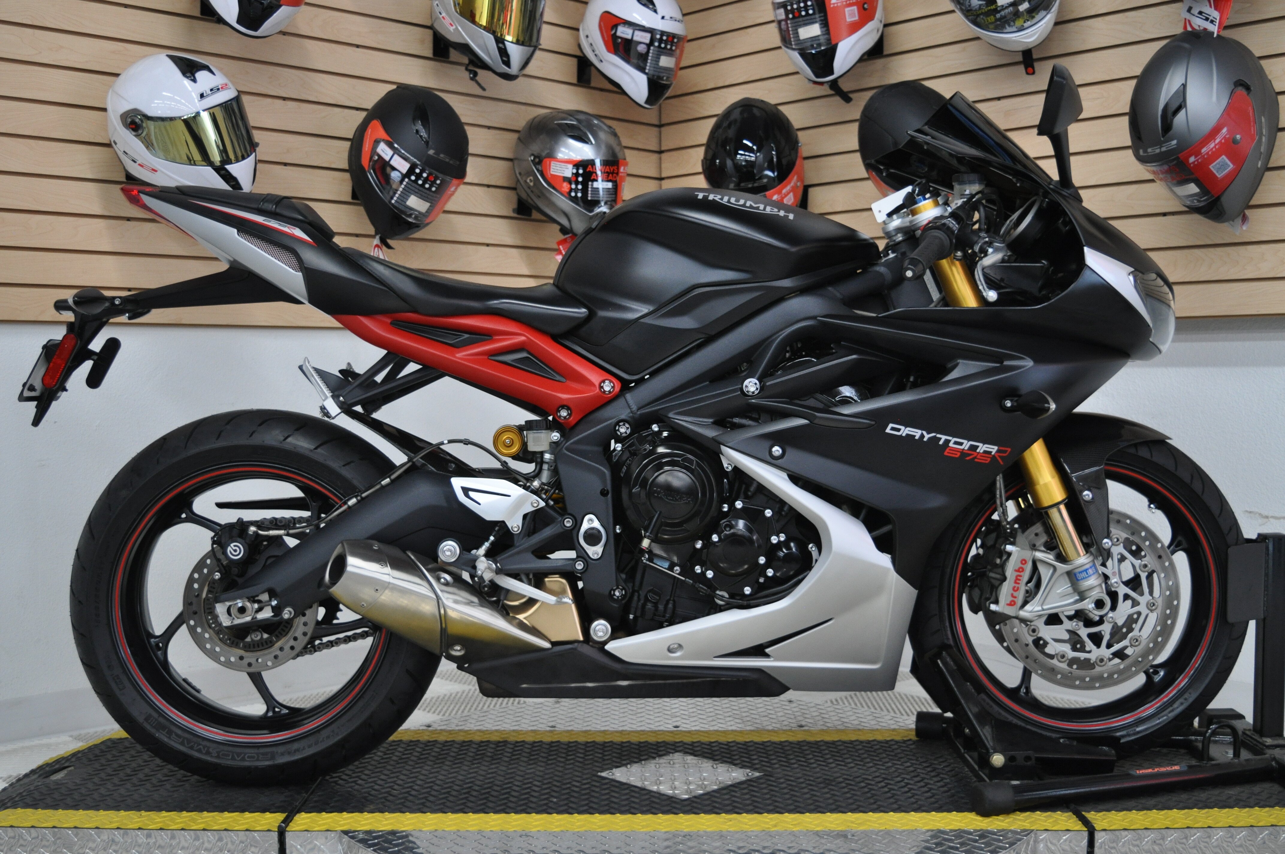 Triumph daytona 675r second hand price new arrivals